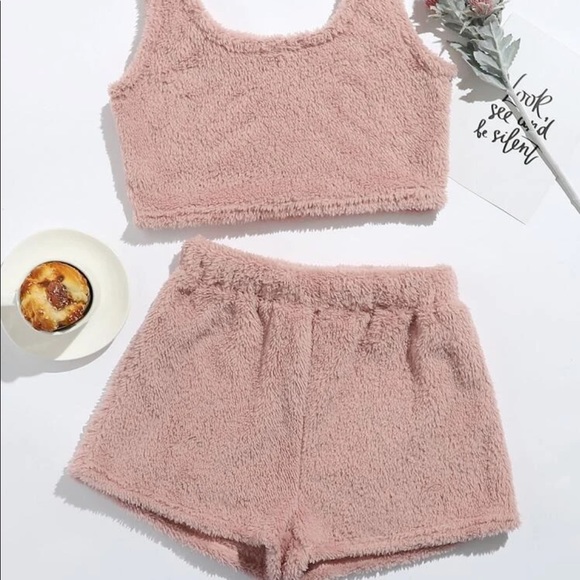 Dusty pink crop top with shorts lounge set